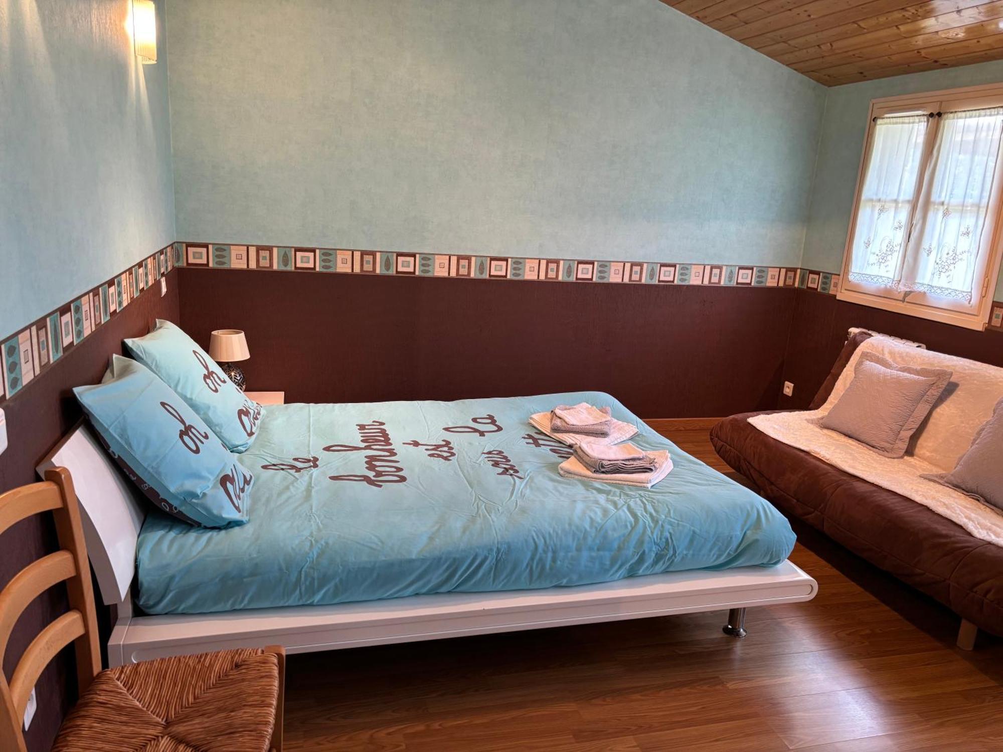 Charmant Logement Entier A La Campagne Sencenac-Puy-de-Fourches Zewnętrze zdjęcie